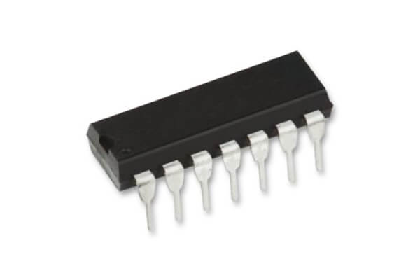 Texas Instruments LM324N operational amplifier